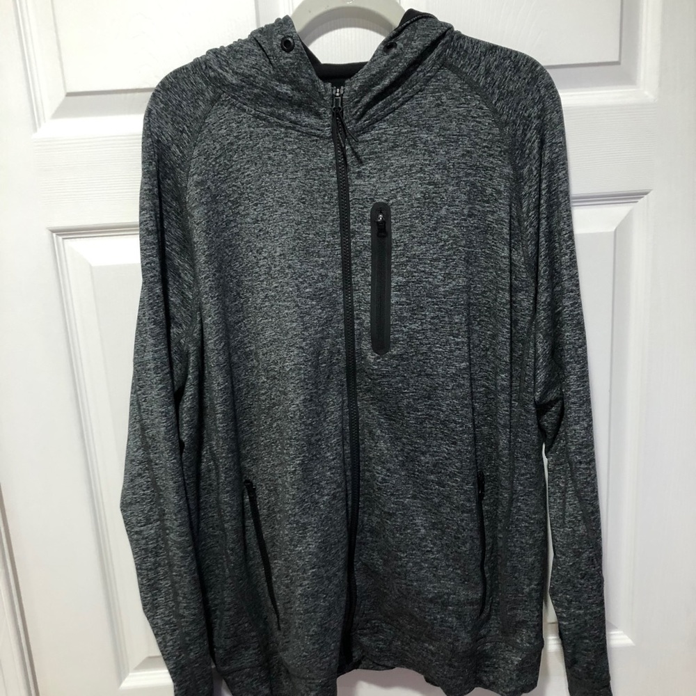 13. American Eagle hoodie (Extreme Flex)